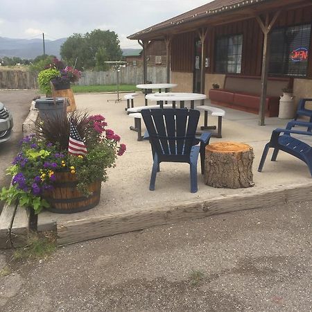 Butch Cassidy'S Hideout Motel Circleville Екстериор снимка