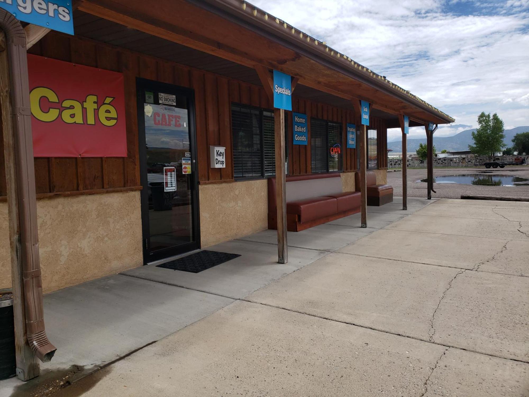 Butch Cassidy'S Hideout Motel Circleville Екстериор снимка
