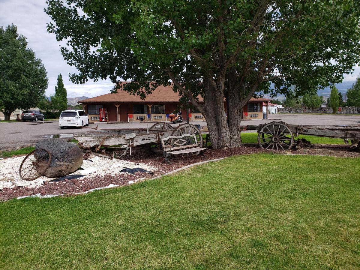 Butch Cassidy'S Hideout Motel Circleville Екстериор снимка