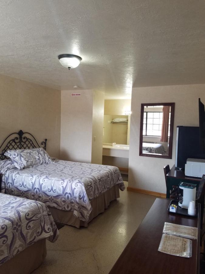 Butch Cassidy'S Hideout Motel Circleville Екстериор снимка
